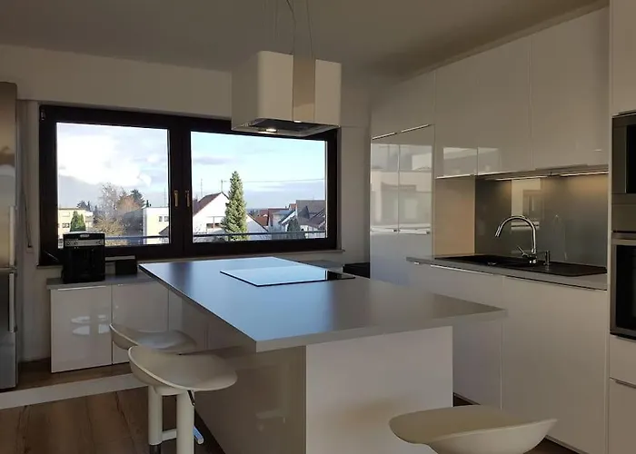 Naehe Flughafen-messe Stuttgart *